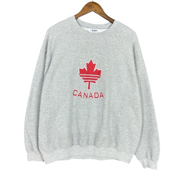 Gildan Other - Canada Maple Leaf Graphic Pullover Sweatshirt Heather Gray‎ Fleece Lined